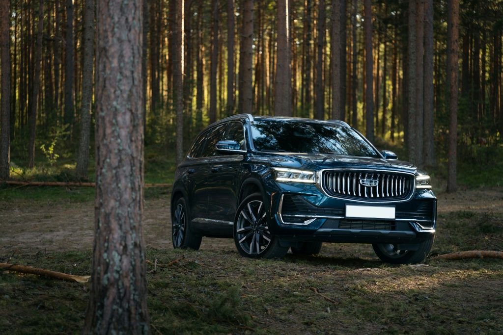 Geely acelera no mercado de elétricos: baterias de estado sólido e upgrade no EX5